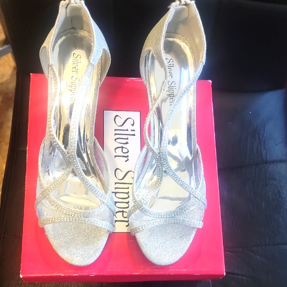 Women's Silver Heels By SILVER SLIPPER